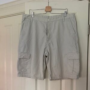 Men's Tan Cargo Shorts